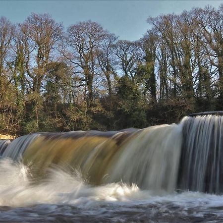 Wensleydale Halls Leyburn Bagian luar foto
