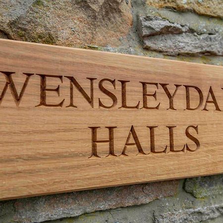 Wensleydale Halls Leyburn Bagian luar foto