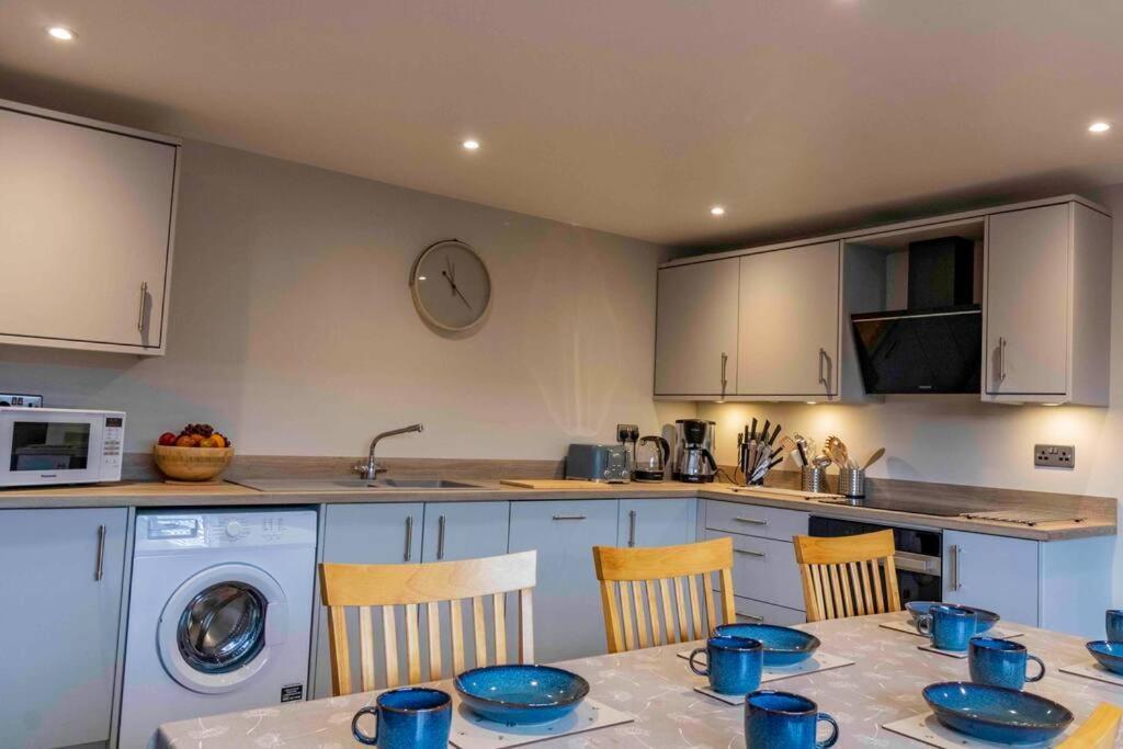 Wensleydale Halls Leyburn Bagian luar foto