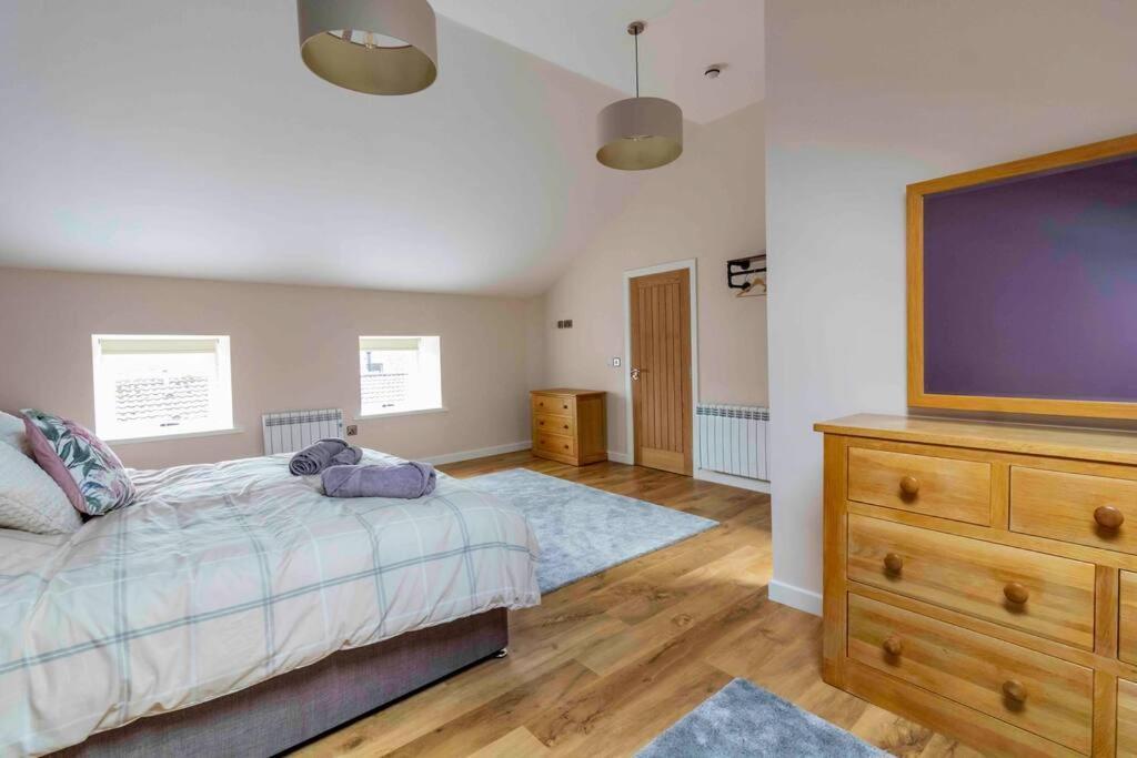 Wensleydale Halls Leyburn Bagian luar foto